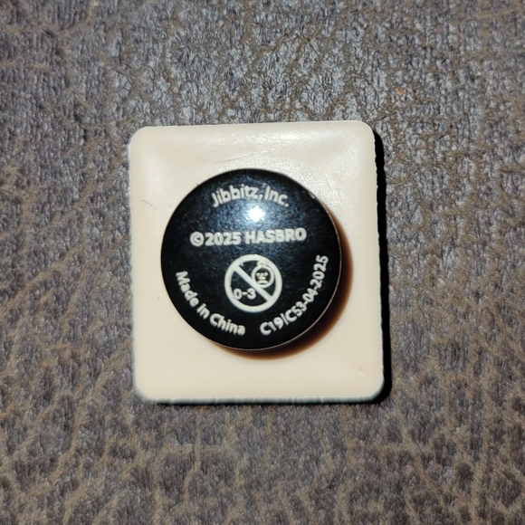 2/$10 Hasbro Scrubble/Scrabble Letter "Q" Crocs Jibbitz Charm New - Picture 2 of 3